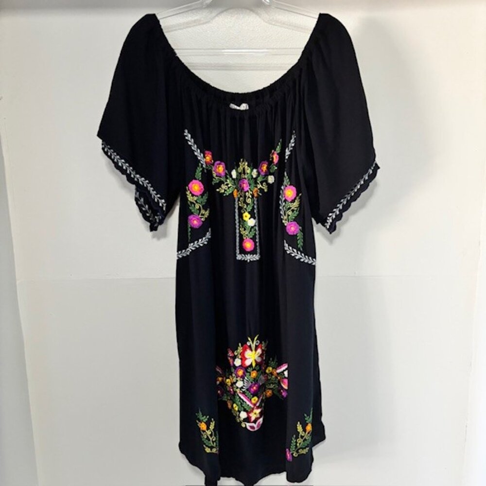 Back from Bali Black Floral Embroidered Short Sleeve Shift Dress 3X Boho Art